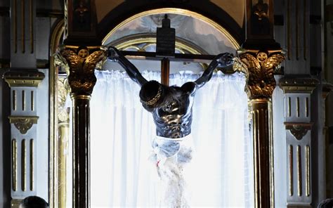 El Cristo Negro de Tula - Una Expresión Vibrante de Devoción y Misterio!